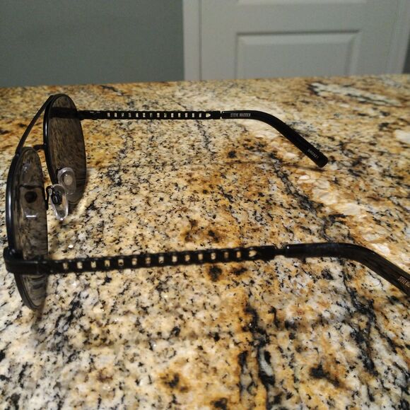 Steve Madden Women\'s Aviator Sunglasses SR0921 Gray Lens Metal Frame main image 14